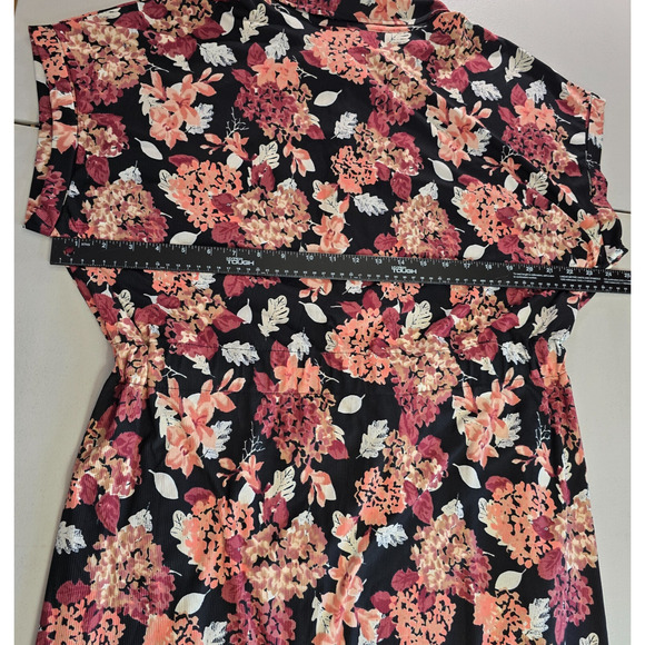 LuLaRoe Dress Women's 2X Black Pink Floral Button Down Cap Sleeves Collar EUC - Picture 9 of 16